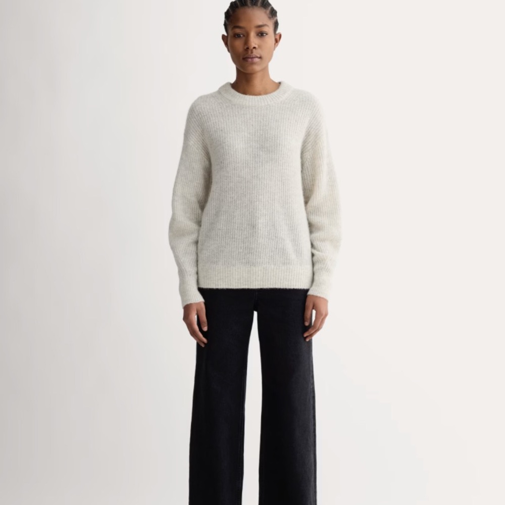 Everlane’s cocoon crew